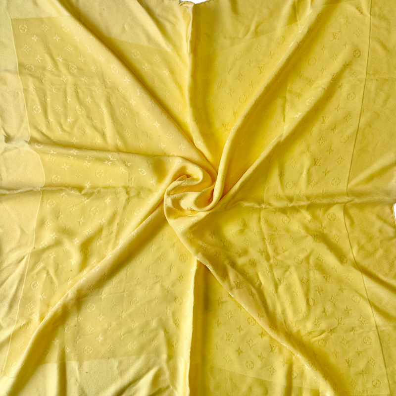 22 Louis Vuitton (royal yellow) - Image 1